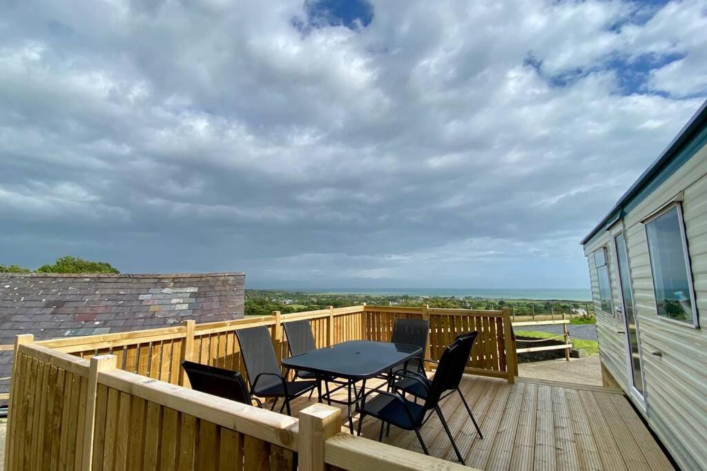 Вилла Snowdon Bay - North Wales - Stunning Llyn Peninsula Mountain & Ocean Views - Wilde Retreats Пулхели Экстерьер фото